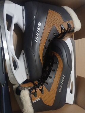 Bauer Men’s Whistler Black and Brown Ice Skates New In Box